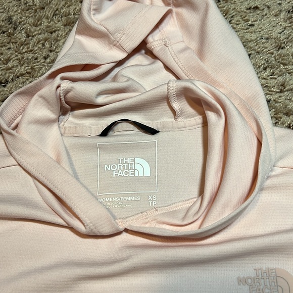 North Face Hooded Long Sleeve Shirt. Size XS light pink - Picture 8 of 13